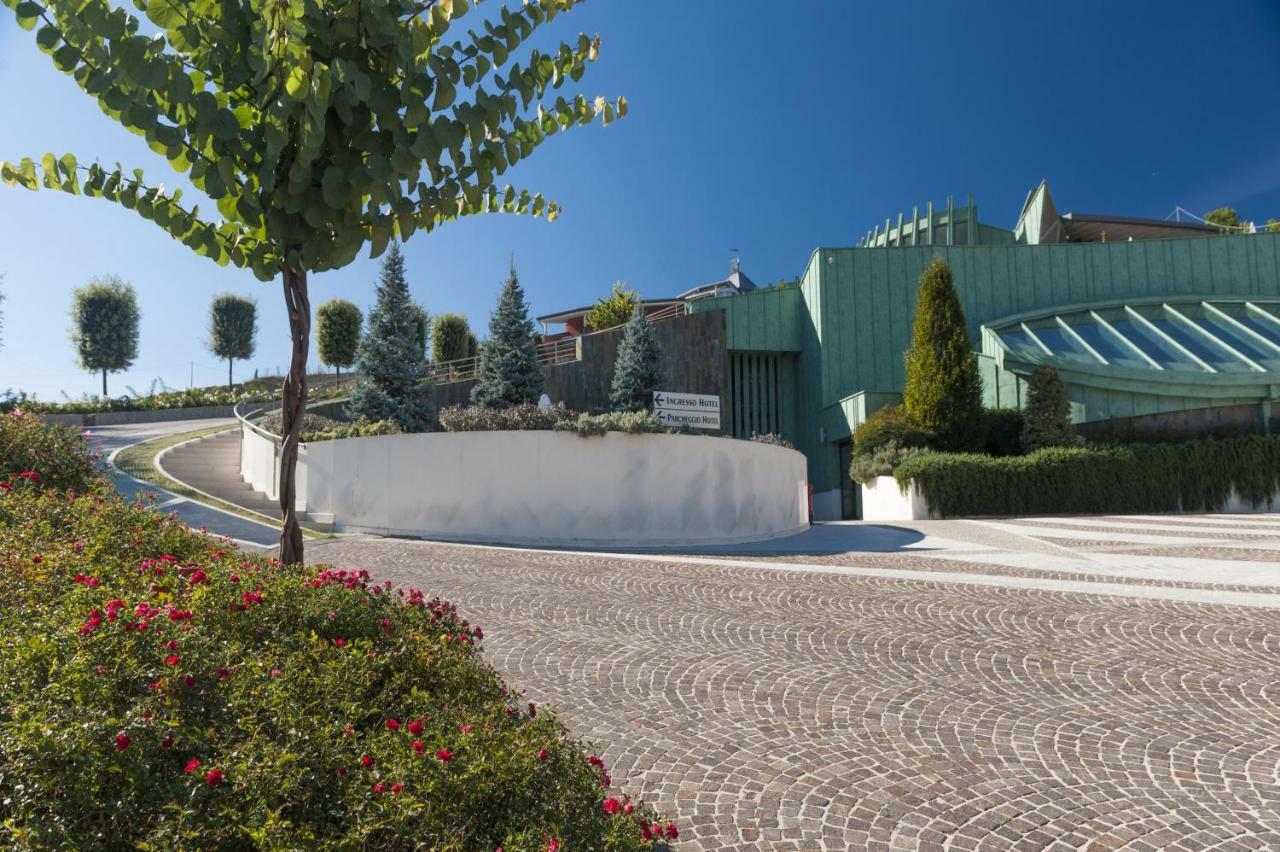 Bouganville Hill & Wellness Space 4*